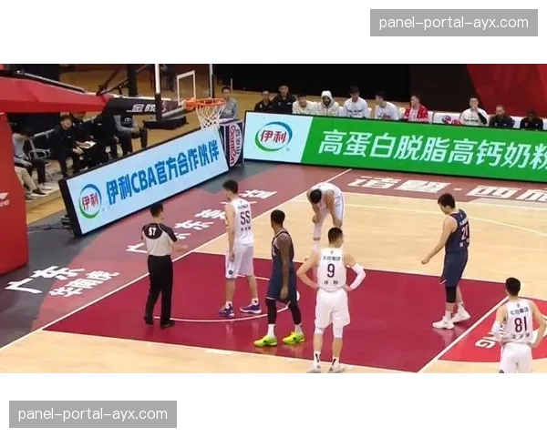 人物聚焦:老将周鹏的季后赛经验,成为深圳队更衣室内的稳定器 人物聚焦:老将周鹏的季后赛经验,成为深圳队更衣室内的稳定器